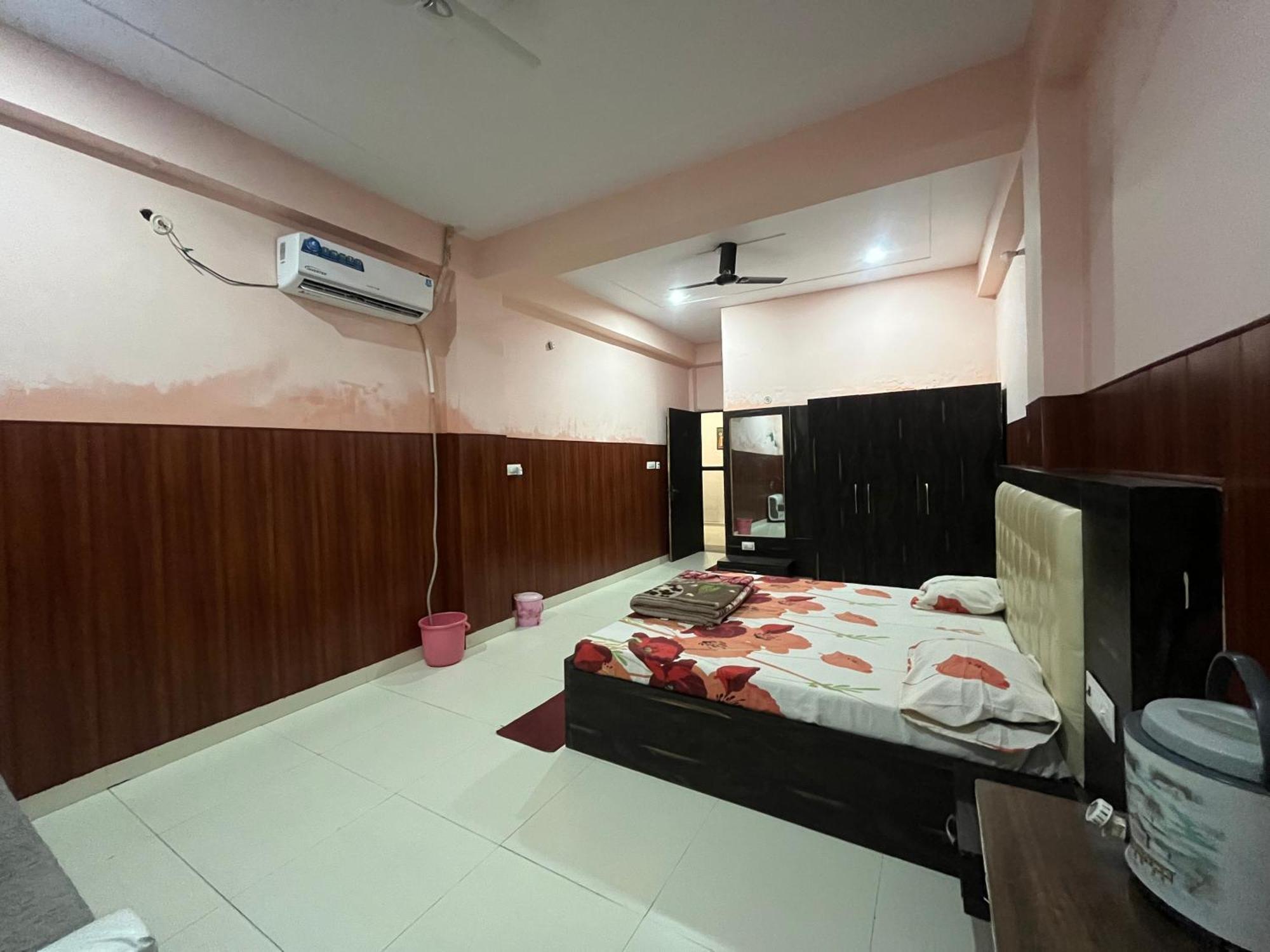 Shri Ji Baba Ki Haveli Hotel Govardhan Kültér fotó